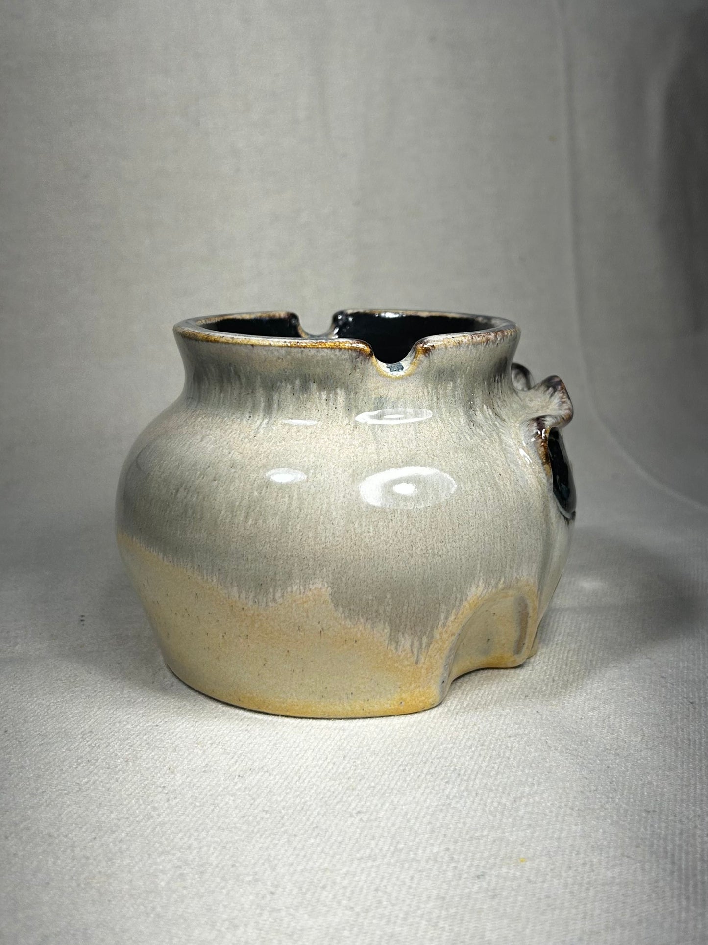 Ash-pot skull (Honey)