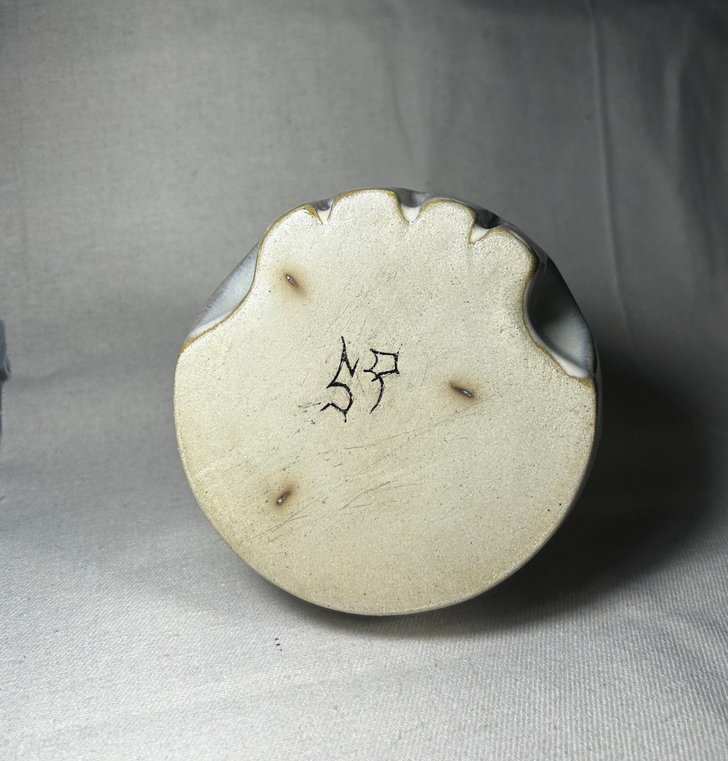 Bottle top skull (Opal)