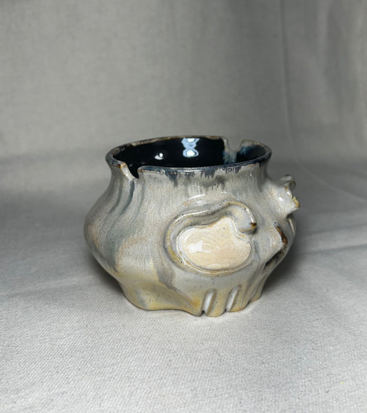 Ash-pot skull (Woney)