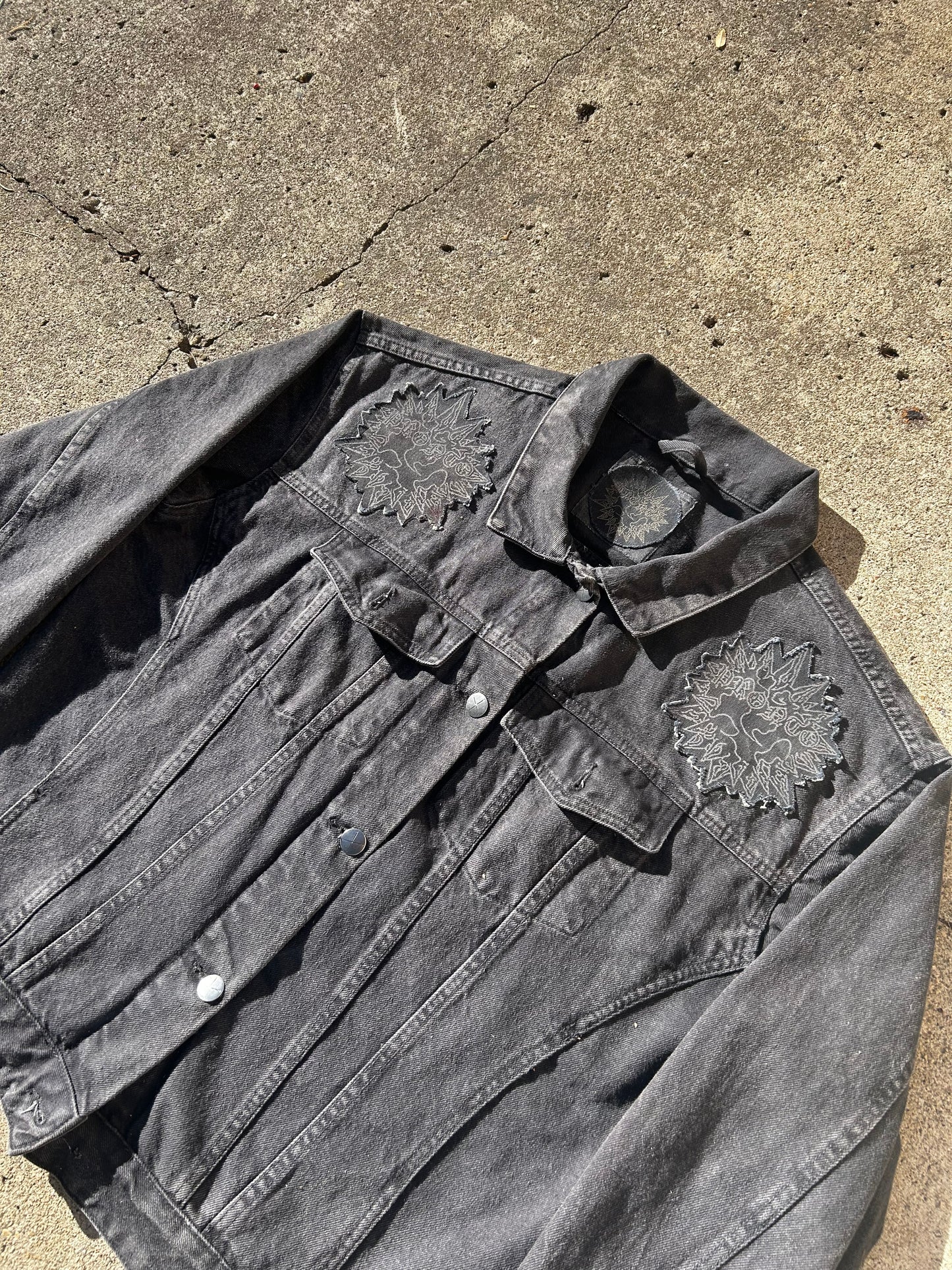 OFO Poke Denim Back Hit